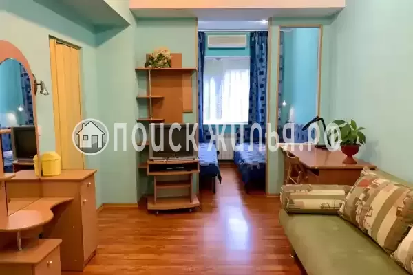 Квартира «Четырехкомнатная квартира у Приморского парка»