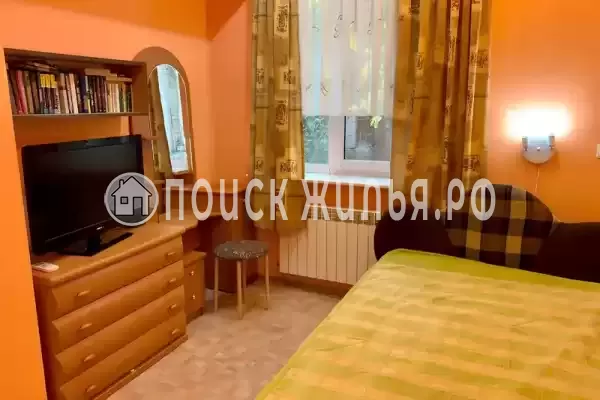 Квартира «Четырехкомнатная квартира у Приморского парка»