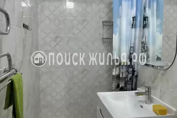 Апартаменты «Трехкомнатные апартаменты на Изумрудной»