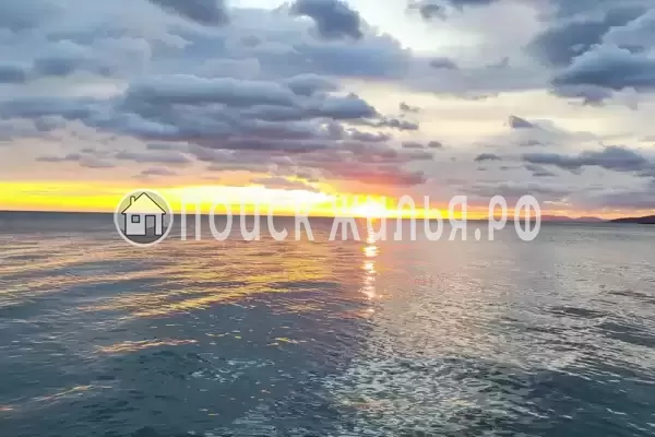 Частный сектор «Дом у моря в окружении гор» Частный сектор «Дом у моря в окружении гор»