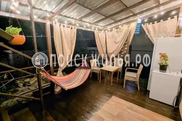 Частный сектор «Дом у моря в окружении гор» Частный сектор «Дом у моря в окружении гор»