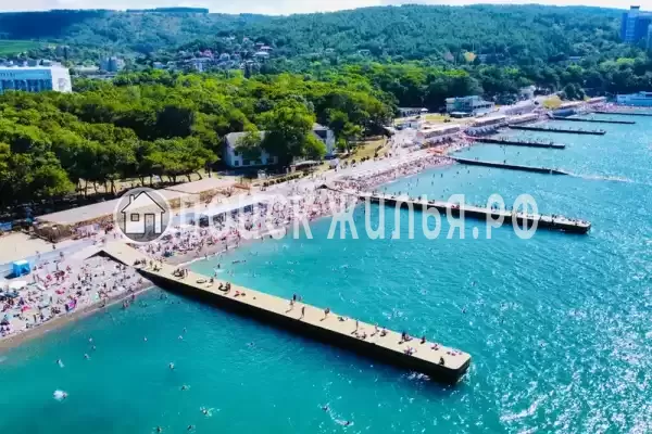 Частный сектор «Дом у моря в окружении гор» Частный сектор «Дом у моря в окружении гор»