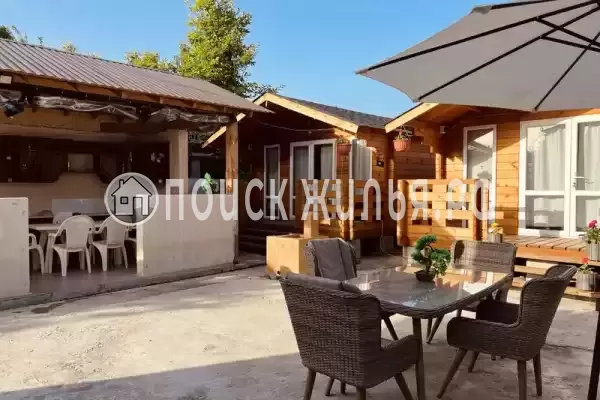 Частный сектор «Домик со всеми удобствами в центре»