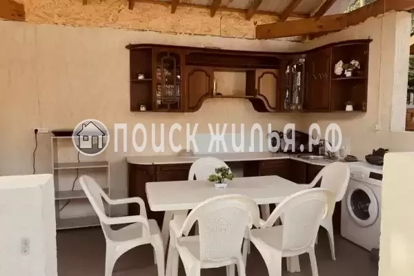 Частный сектор «Домик со всеми удобствами в центре»