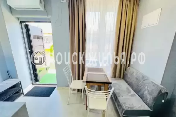 Апартаменты «Семейные апартаменты с отдельным входом, бассейном»