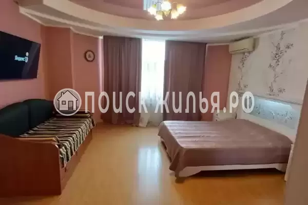 Частный сектор «Дом на Самариной, до 10+3 человек»