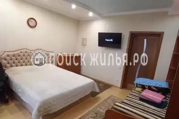 Частный сектор «Дом на Самариной, до 10+3 человек»