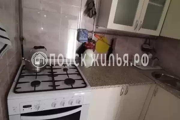 Частный сектор «Трёхкомнатная уютная кв-ра, район Зимнего театра»