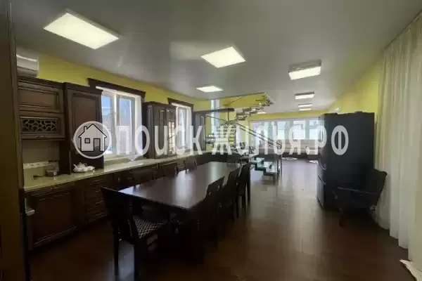 Частный сектор «Дом с бассейном» Частный сектор «Дом с бассейном»