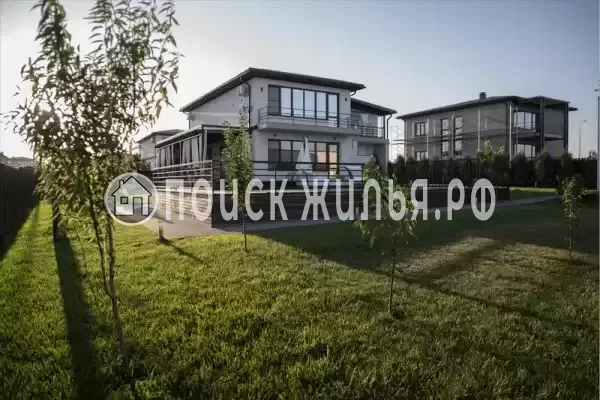 Частный сектор «Коттедж на 1 береговой»