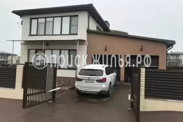 Частный сектор «Уютный коттедж с бассейном» Частный сектор «Уютный коттедж с бассейном»