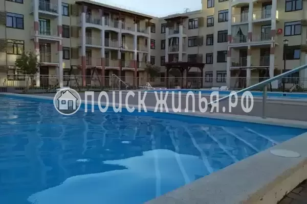 Апартаменты «Шикарные апартаменты с бассейнами во дворе»