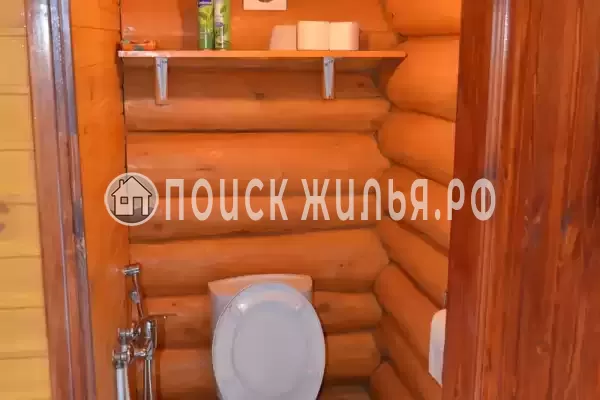 Частный сектор «Бревенчатый дом в лесу у моря»