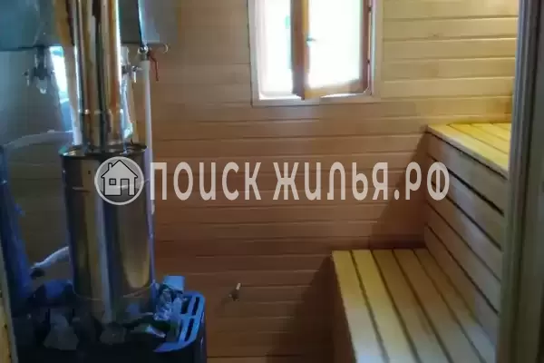 Частный сектор «Бревенчатый дом в лесу у моря»