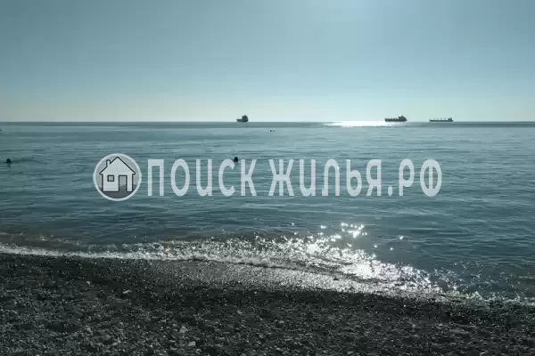 Частный сектор «Бревенчатый дом в лесу у моря»