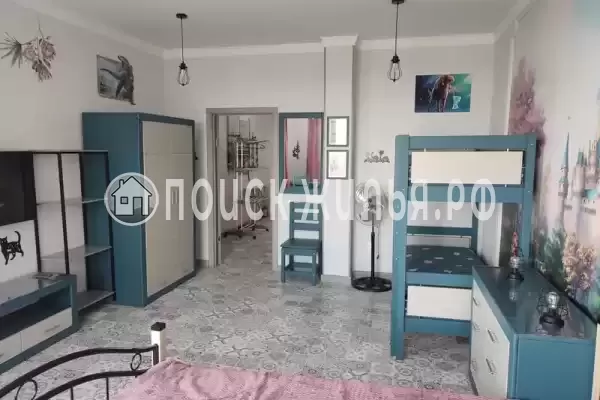 Частный сектор «Бревенчатый дом в лесу у моря»