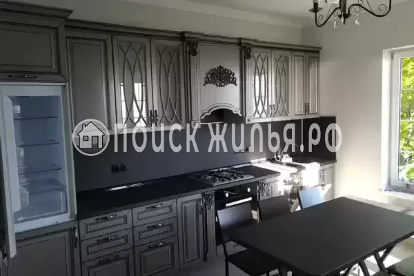 Частный сектор «Бревенчатый дом в лесу у моря»