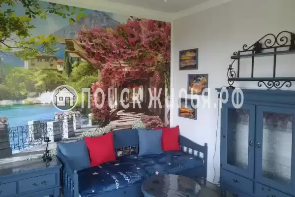 Частный сектор «Бревенчатый дом в лесу у моря»