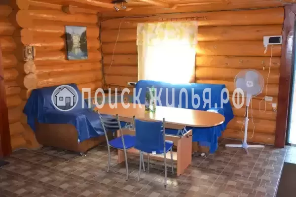 Частный сектор «Бревенчатый дом в лесу у моря»