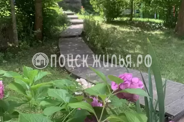 Частный сектор «Дом с мансардой»