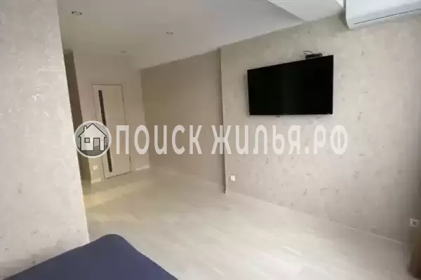 Частный сектор «Трёхэтажный таунхаус в 5 минутах от моря» Частный сектор «Трёхэтажный таунхаус в 5 минутах от моря»