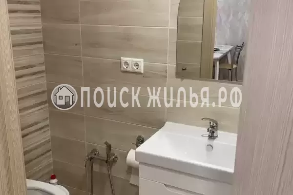 Частный сектор «Трёхэтажный таунхаус в 5 минутах от моря» Частный сектор «Трёхэтажный таунхаус в 5 минутах от моря»