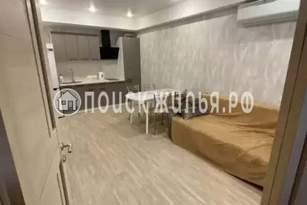 Частный сектор «Трёхэтажный таунхаус в 5 минутах от моря» Частный сектор «Трёхэтажный таунхаус в 5 минутах от моря»