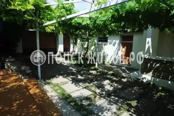 Частный сектор «Дом на 8 человек» Частный сектор «Дом на 8 человек»