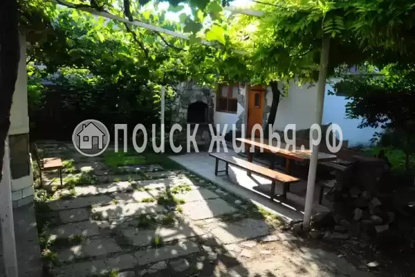 Частный сектор «Дом на 8 человек» Частный сектор «Дом на 8 человек»