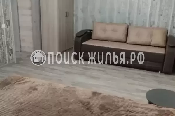 Частный сектор «Уютный дом со своим двором в центре»