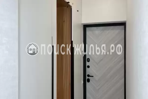 Апартаменты «Дизайнерские четырехместные апартаменты с балконом» Апартаменты «Дизайнерские четырехместные апартаменты с балконом»