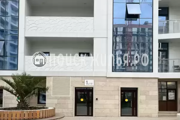 Апартаменты «Дизайнерские четырехместные апартаменты с балконом» Апартаменты «Дизайнерские четырехместные апартаменты с балконом»