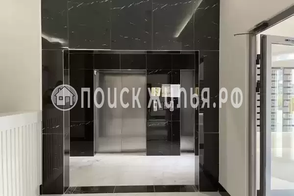 Апартаменты «Дизайнерские четырехместные апартаменты с балконом» Апартаменты «Дизайнерские четырехместные апартаменты с балконом»