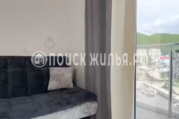 Апартаменты «Дизайнерские четырехместные апартаменты с балконом» Апартаменты «Дизайнерские четырехместные апартаменты с балконом»