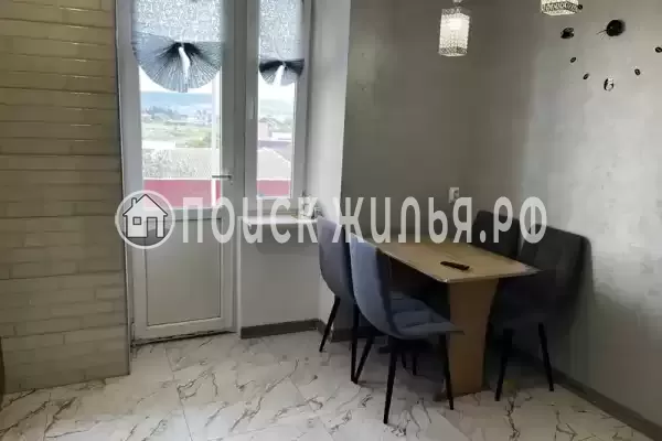 Квартира «Х комнатная квартира на Дружбы»