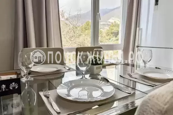 Частный сектор «Просторная евродвушка с видом на море» Частный сектор «Просторная евродвушка с видом на море»