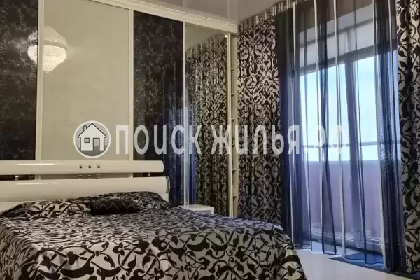 Квартира «Четырехкомнатная квартира на берегу моря»