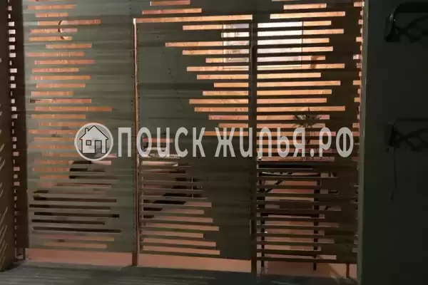 Частный сектор «Дом с бассейном и детской площадкой»