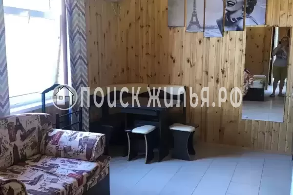 Частный сектор «Дом с бассейном и детской площадкой»