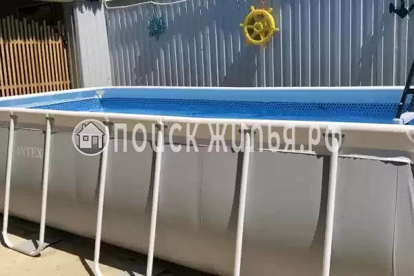 Частный сектор «Дом с бассейном и детской площадкой»