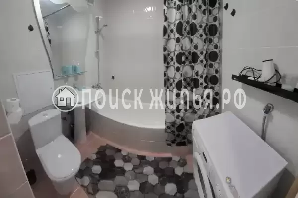 Квартира «Трёхкомнатная квартира напротив парка»