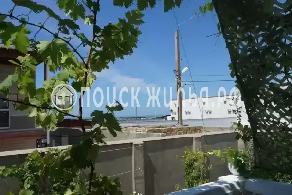 Частный сектор «Дом двухэтажный на Набережной»