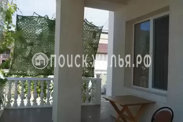 Частный сектор «Дом двухэтажный на Набережной»