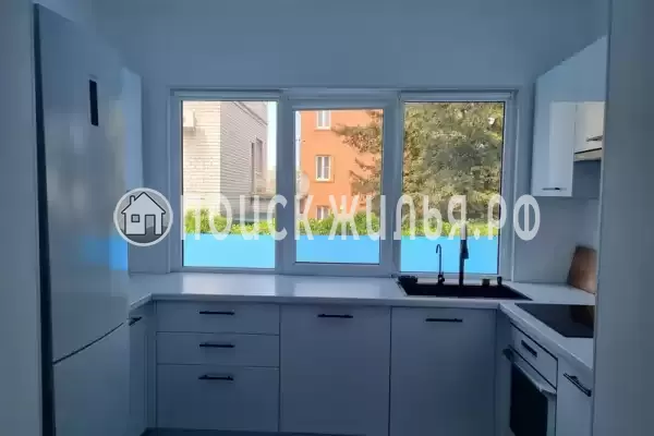 Частный сектор «Дом на 12 человек в центре, 10 мин от центр. пляжа»