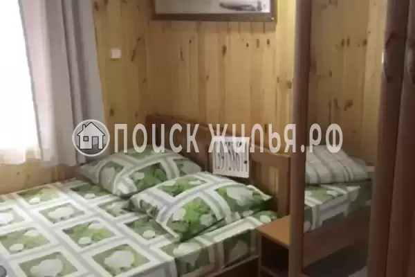 Частный сектор «Дом с бассейном и детской площадкой»