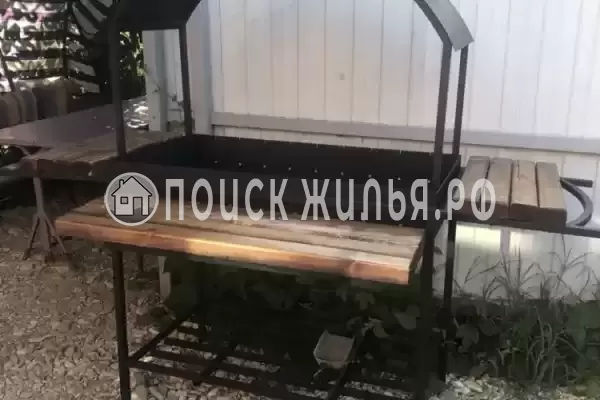 Частный сектор «Дом с бассейном и детской площадкой»