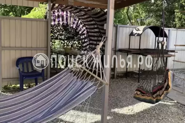 Частный сектор «Дом с бассейном и детской площадкой»