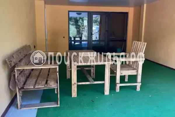 Частный сектор «Двухэтажный коттедж у реки»