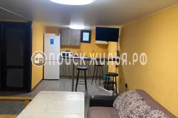 Частный сектор «Двухэтажный коттедж у реки»