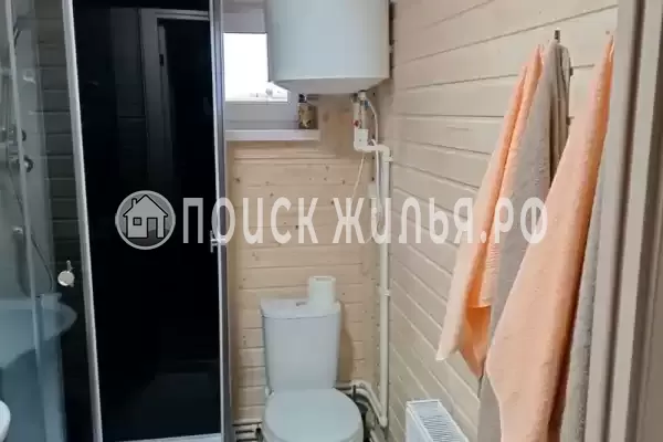 «На Набережной»